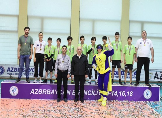 14 yaşadək voleybolçulardan ibarət Azərbaycan çempionatı başa çatdı